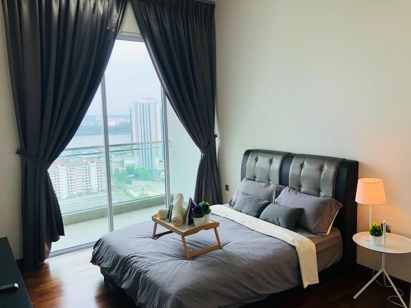 Paragon Suite, Orchid Suite by Antlerzone