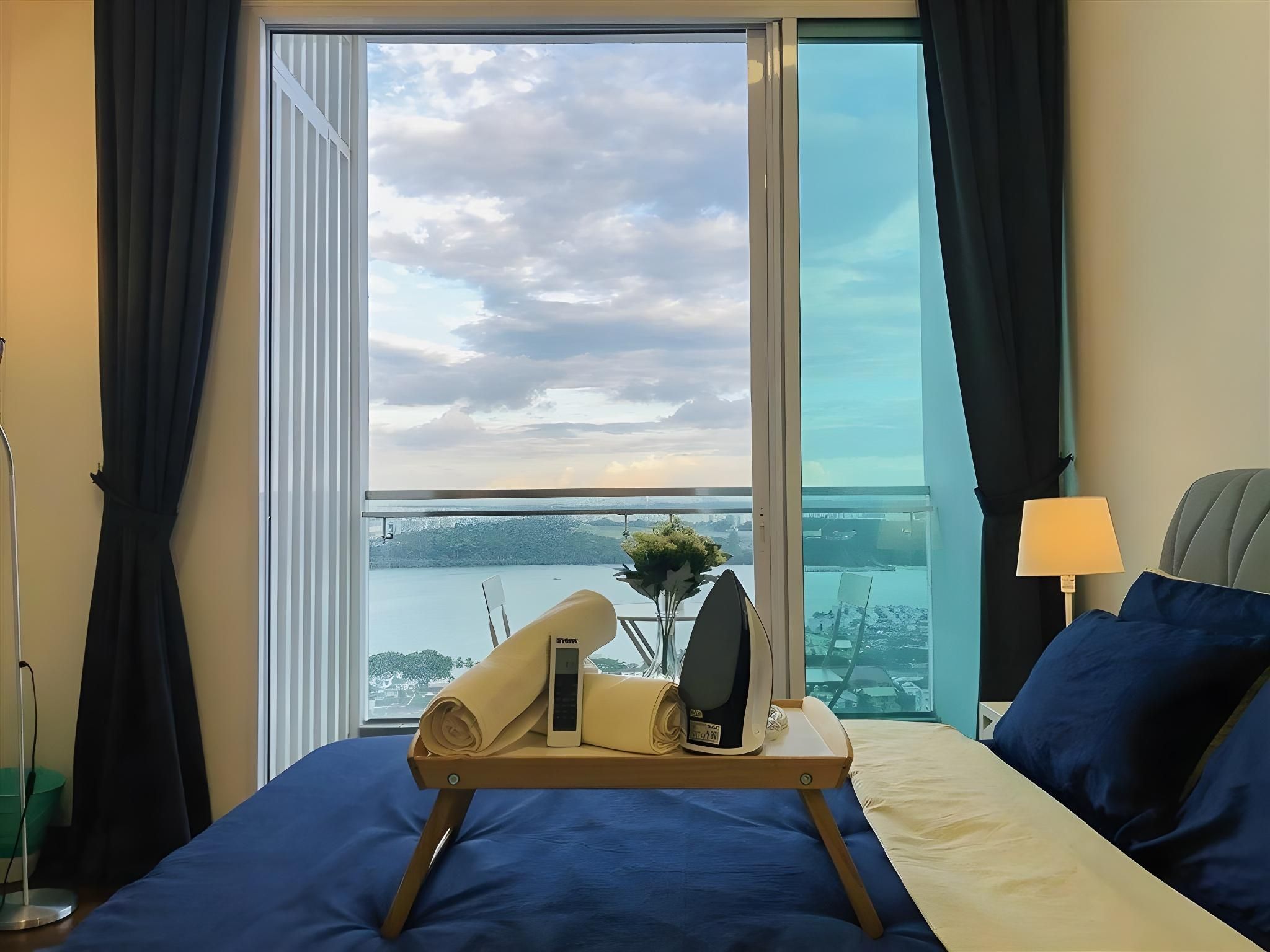 Paragon Suite, Acacia Suite by Antlerzone