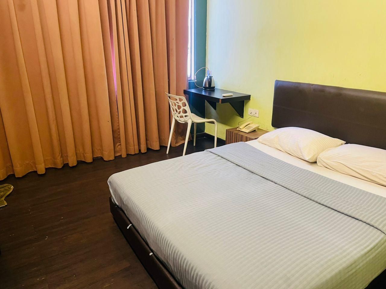 Queen Room