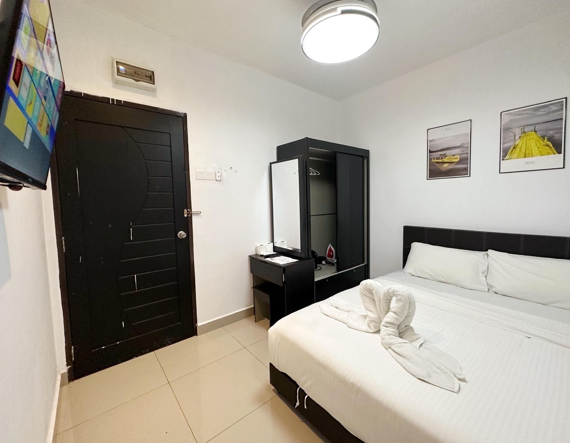 H1 Harimau Room 1