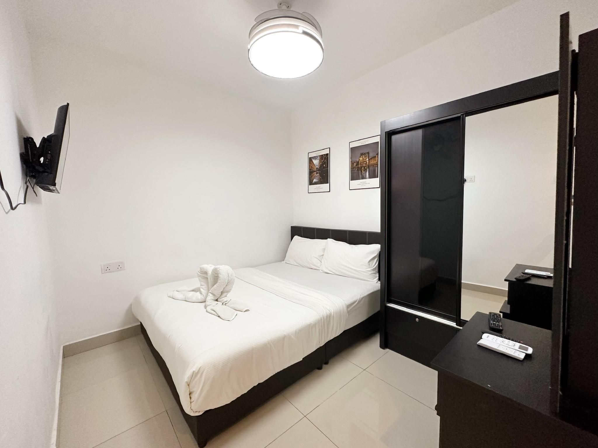 H1 Harimau Room 1