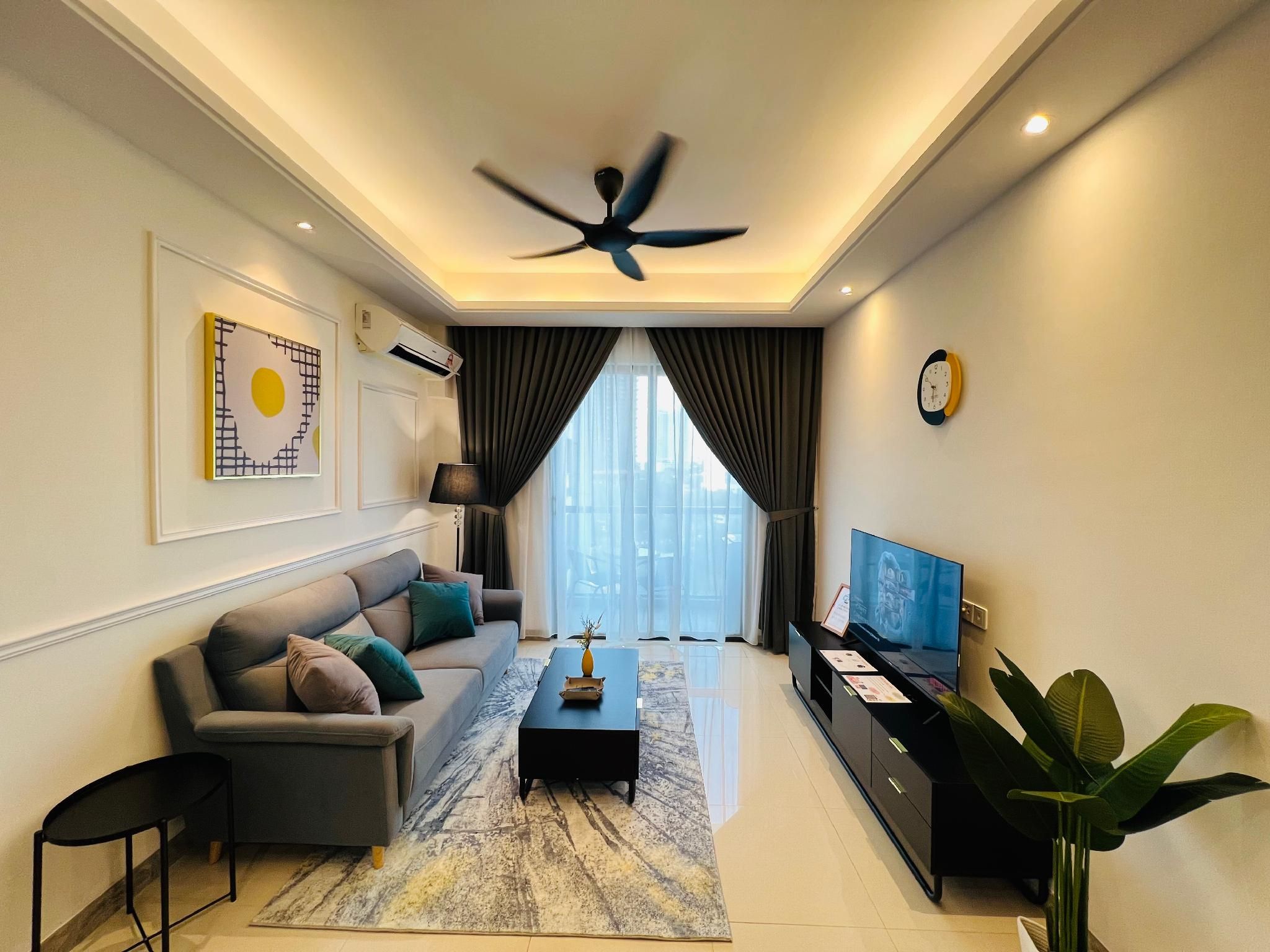 R&F Sea View 1BR of Dual-Key by ANJU