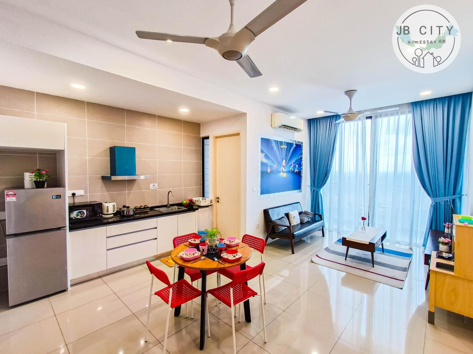 Apartment with Lake View