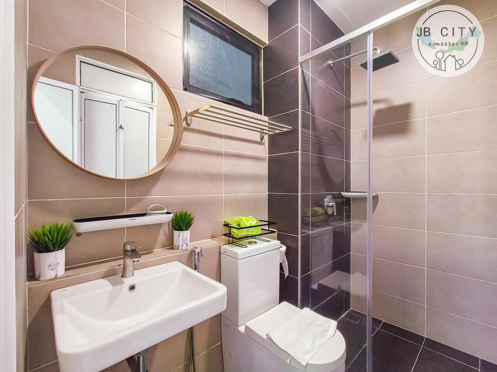 D'Pristine Legoland by JBcity Home One-Bedroom Apartment 3