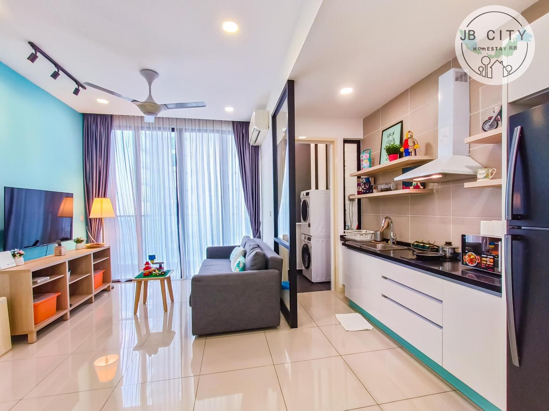 D'Pristine Legoland by JBcity Home Apartment with View and Balcony 2