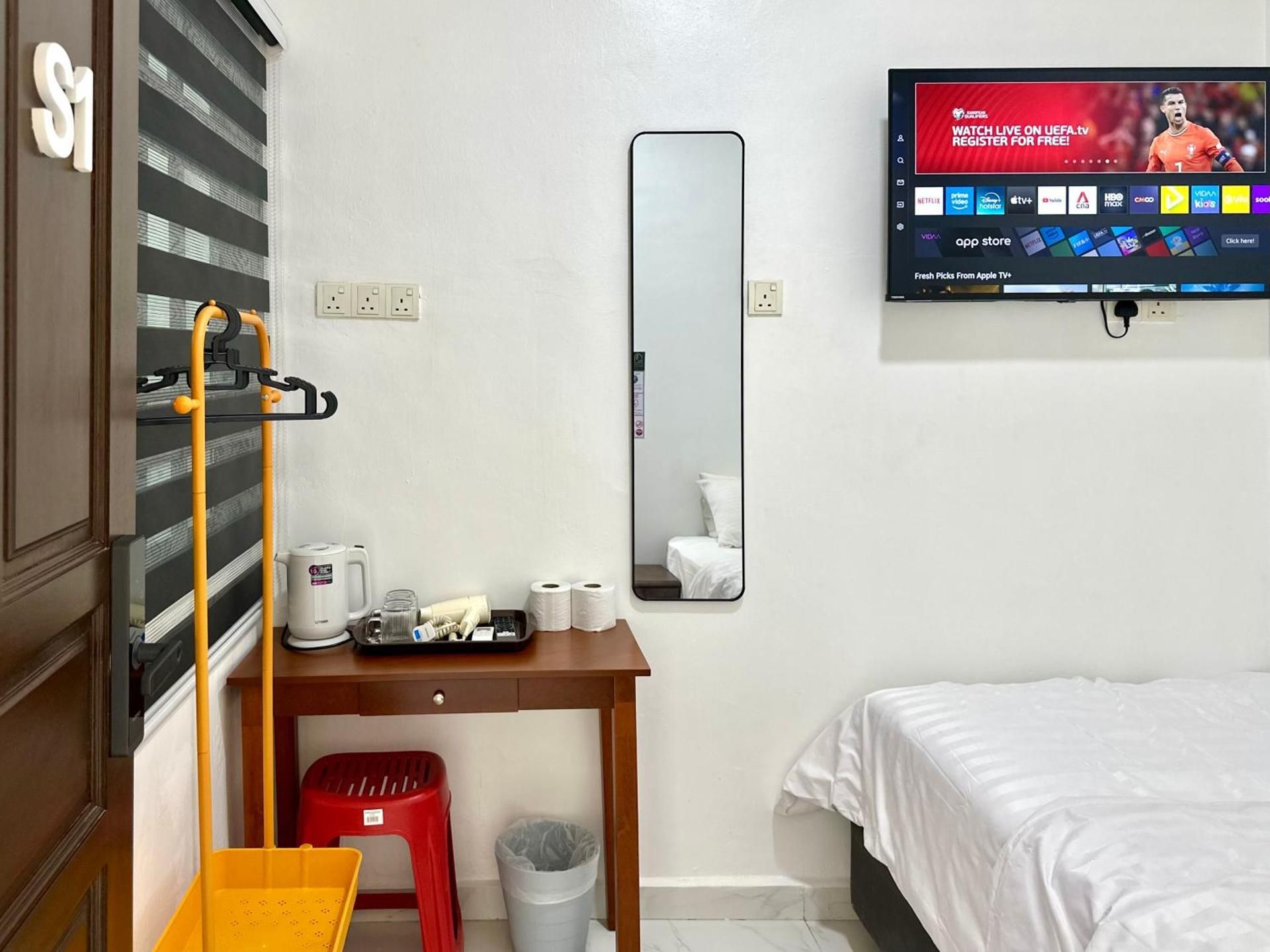 Single Room with Shared Bathroom