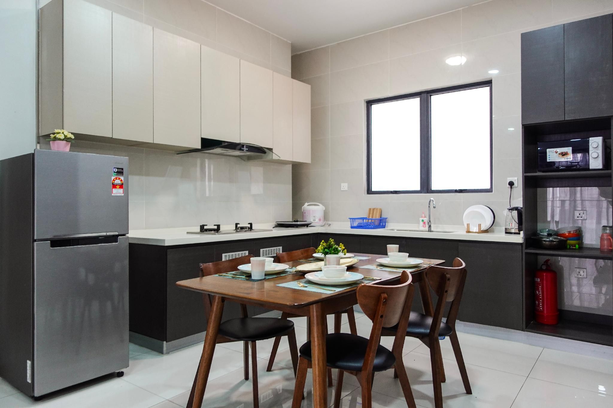 Captivating 3BR Family Home Danga Bay (ᵔᴥᵔ) Charming 3BR Family Home Danga Bay (ᵔᴥᵔ) 2