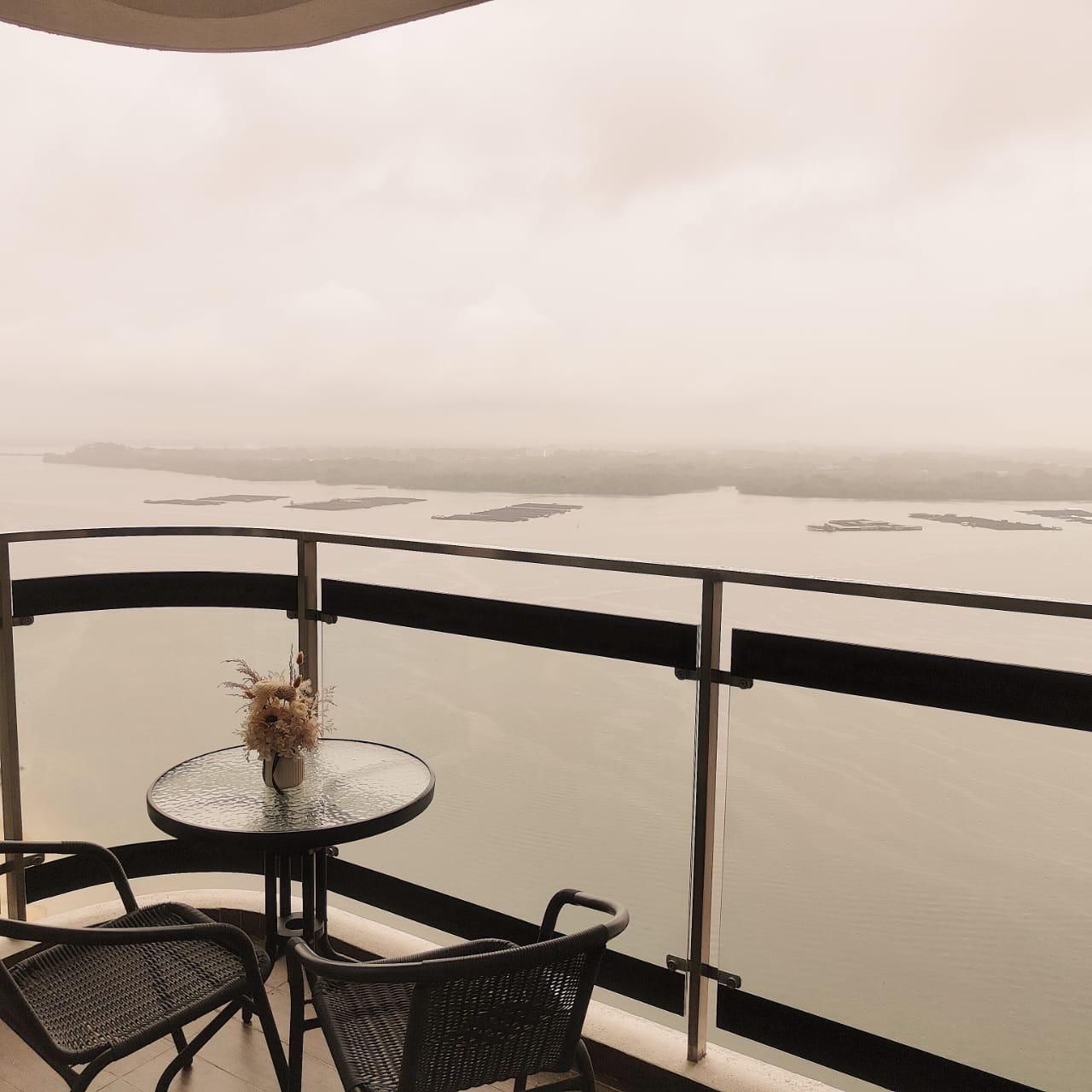 Luxury Sea View Suite, 3 Rooms, 2 Bathrooms, Suitable for Families of 5-10, Jinhaiwan @ Danga Bay