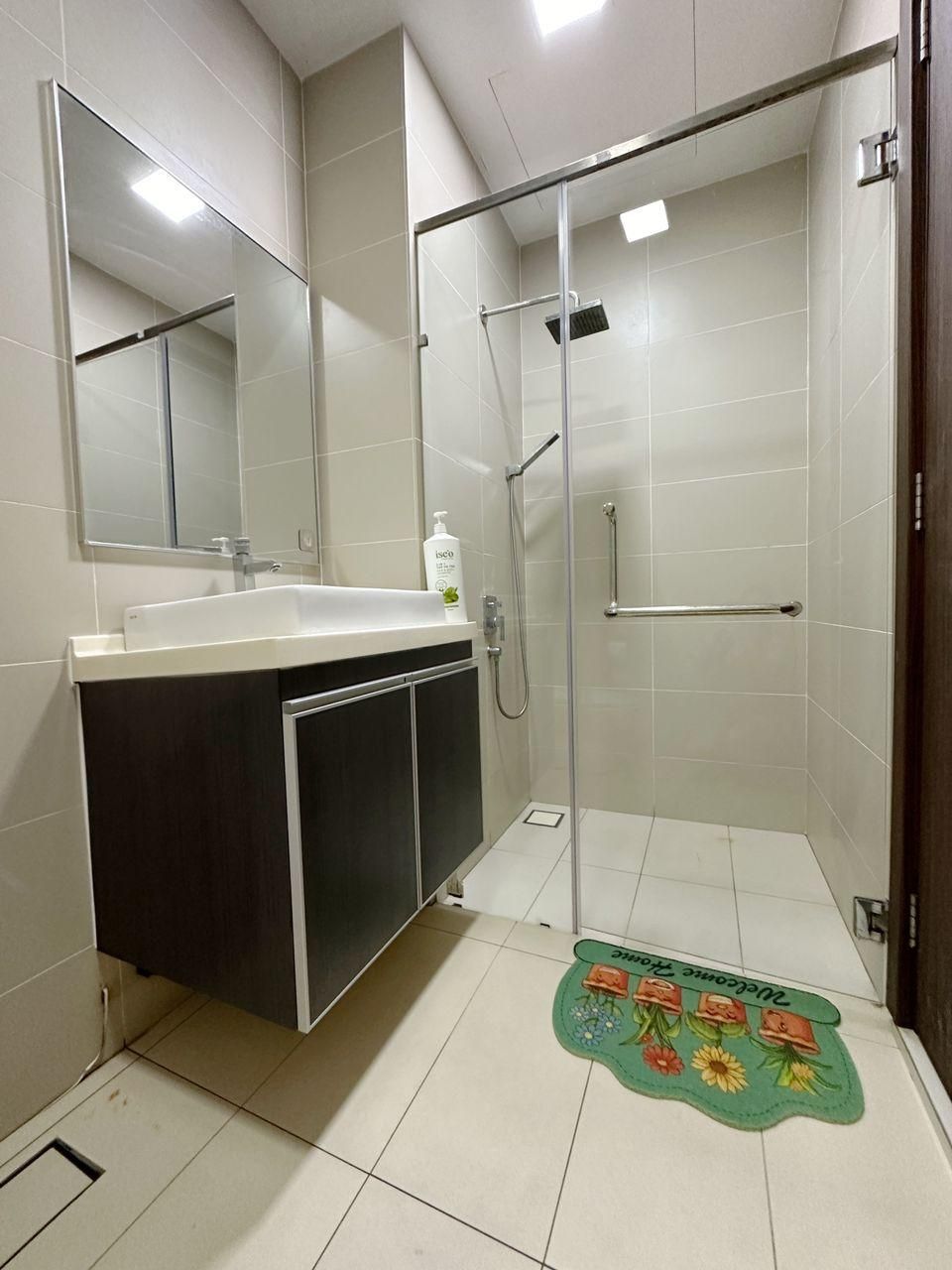 Green Haven High Floor Couple Suite