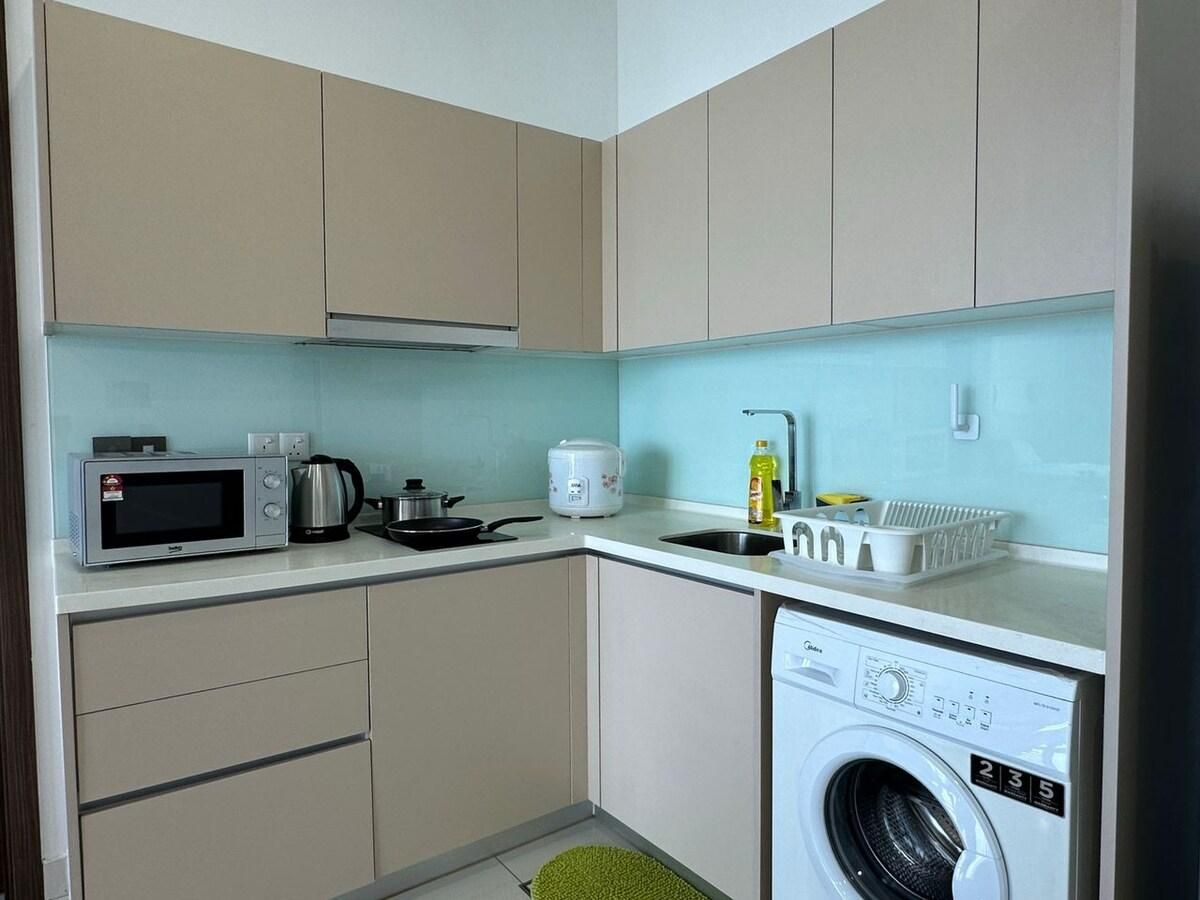 Green Haven Romance Studio Suite