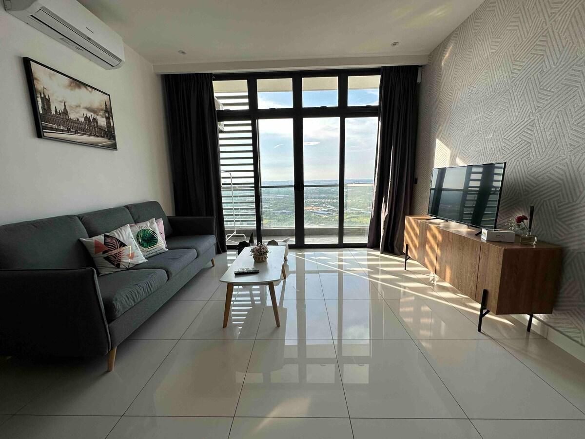 Green Haven Luxury Garden Pool View Two Bedroom