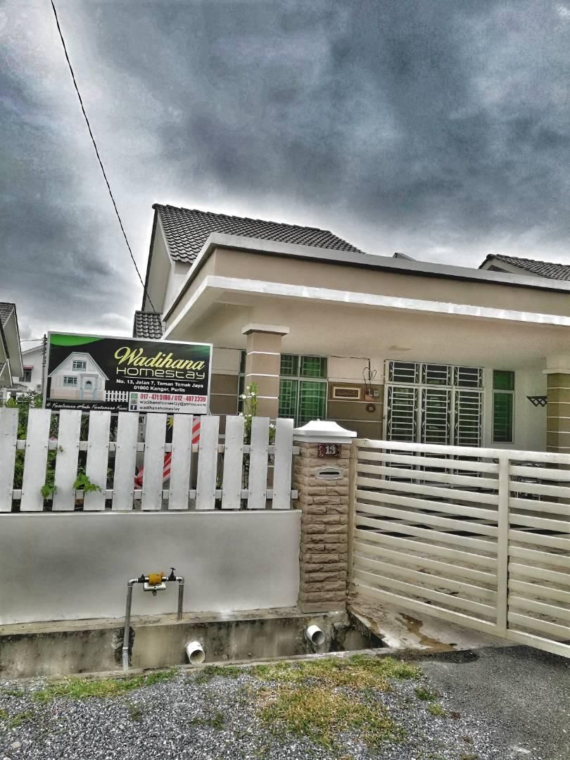 Deluxe Home