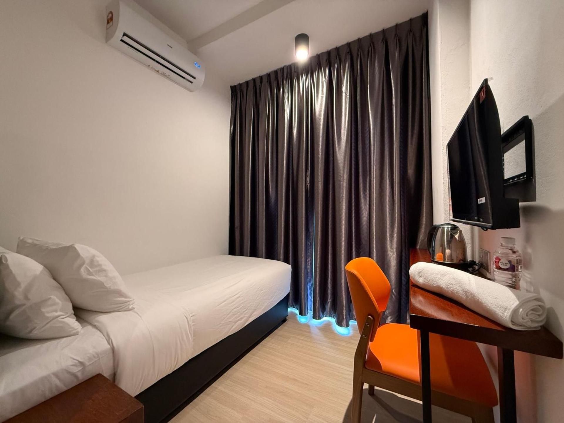 Standard Single Room