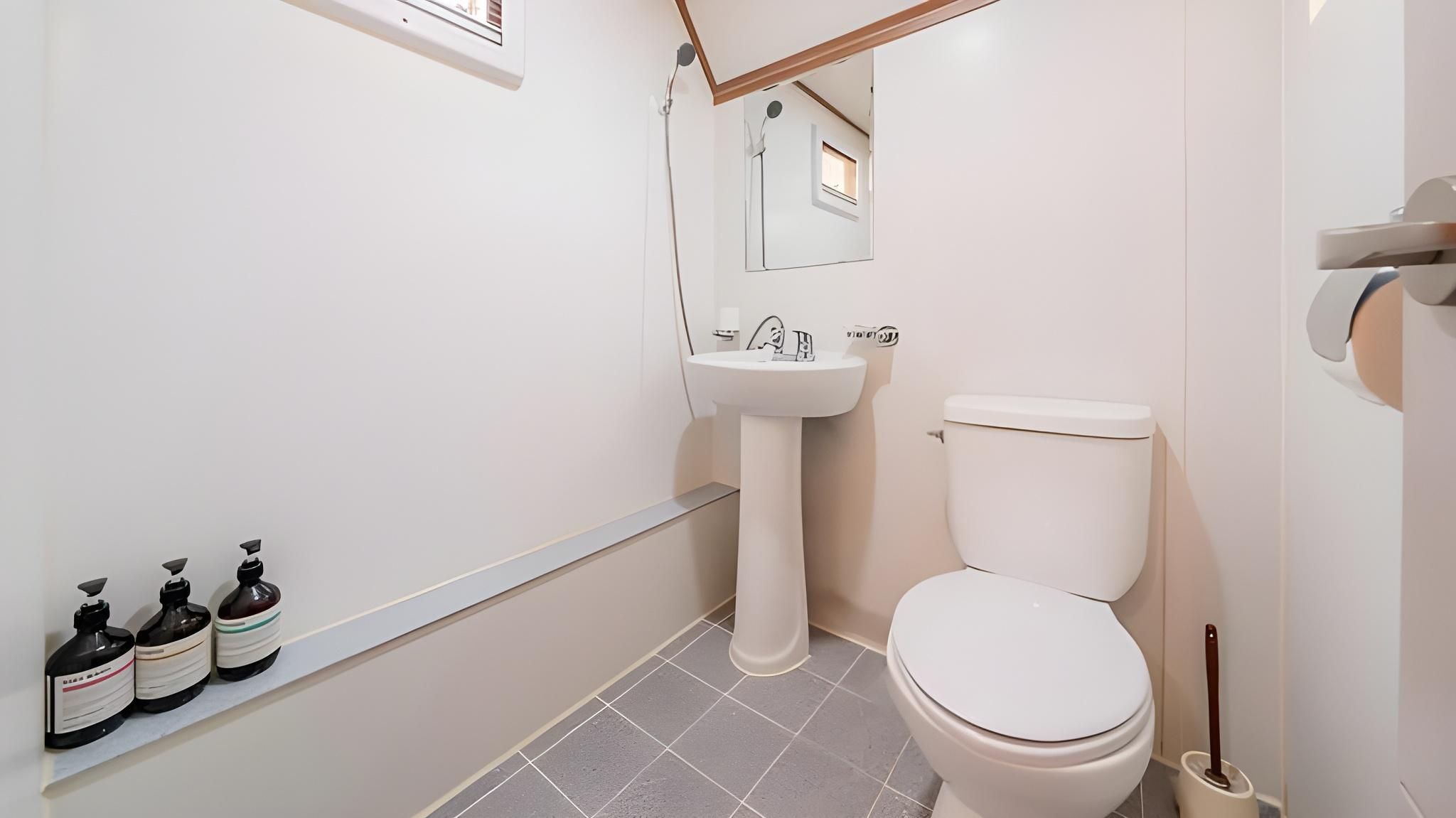 Juno Glamping Nonsan Branch Tehasland Caravan E3 / No mixed-gender groups of 3 or more (excluding families) 3