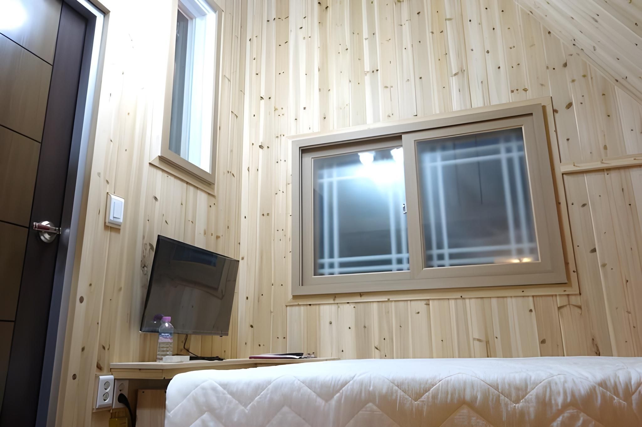 Cypress Forest Yuha Pension Bangja Room