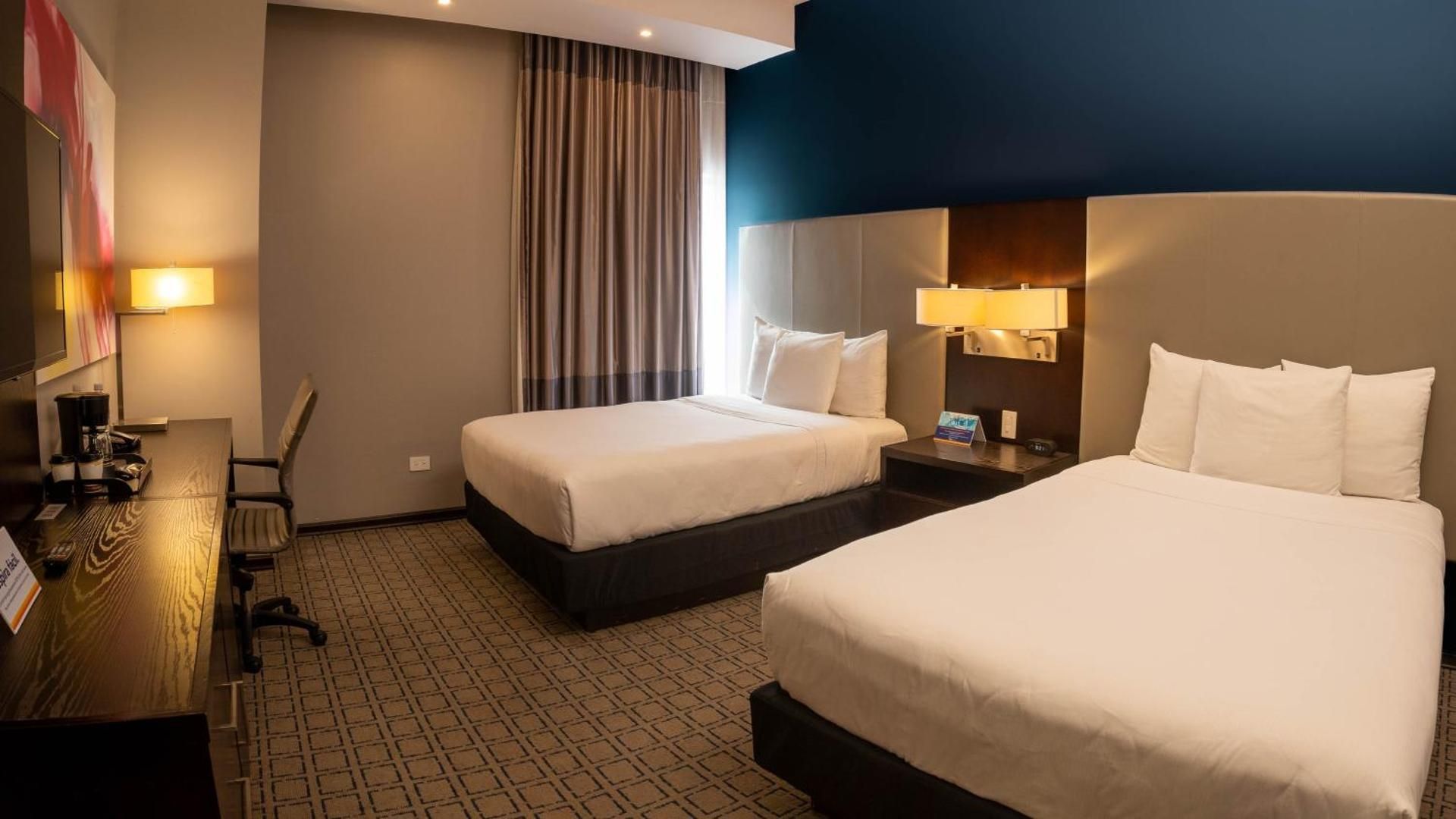 Quadruple Room with Roll-In Shower - Disability Access/Non Smoking