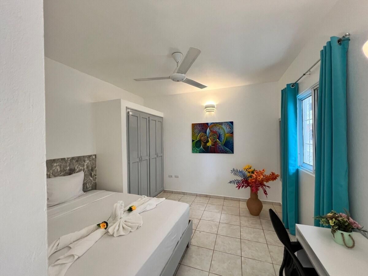 #4 - KRISHNA-Apartamento-Baño Privado-Vista al patio