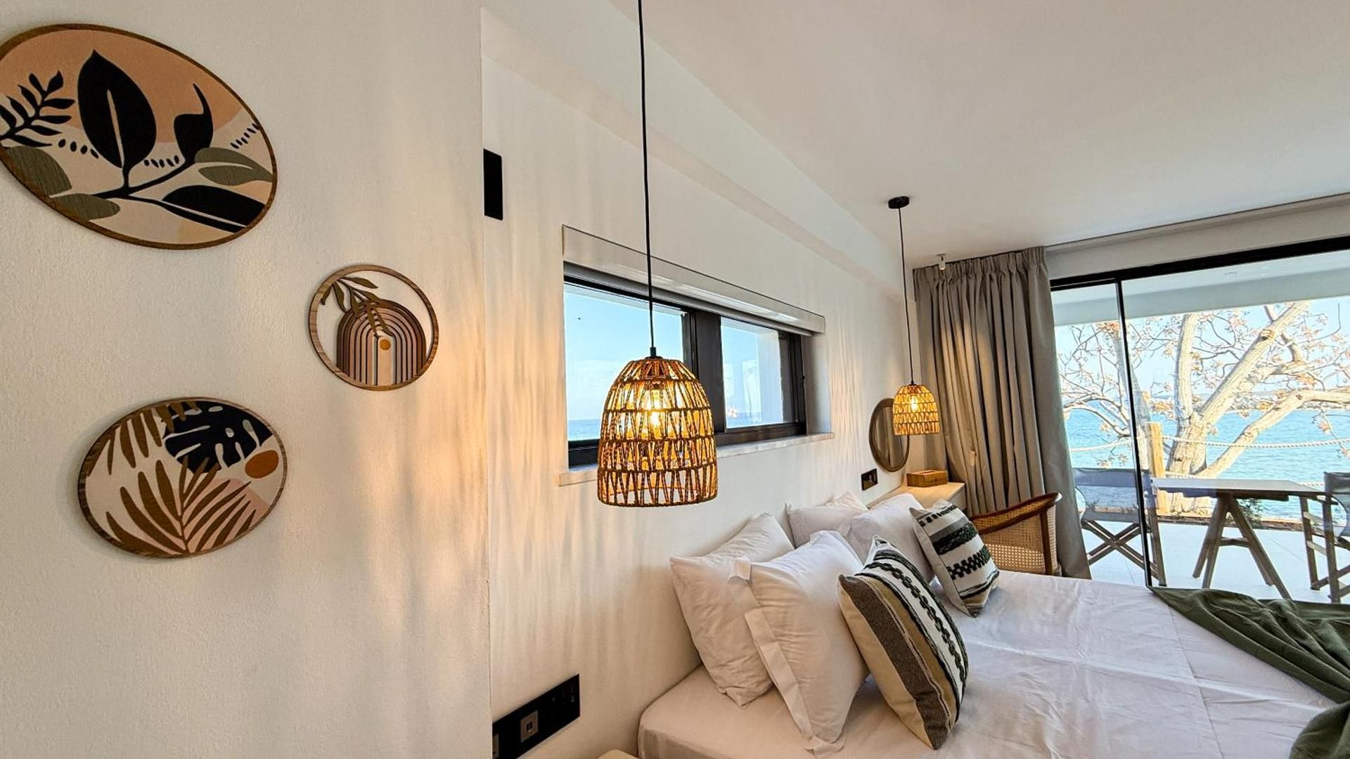 Queen Suite with Sea View