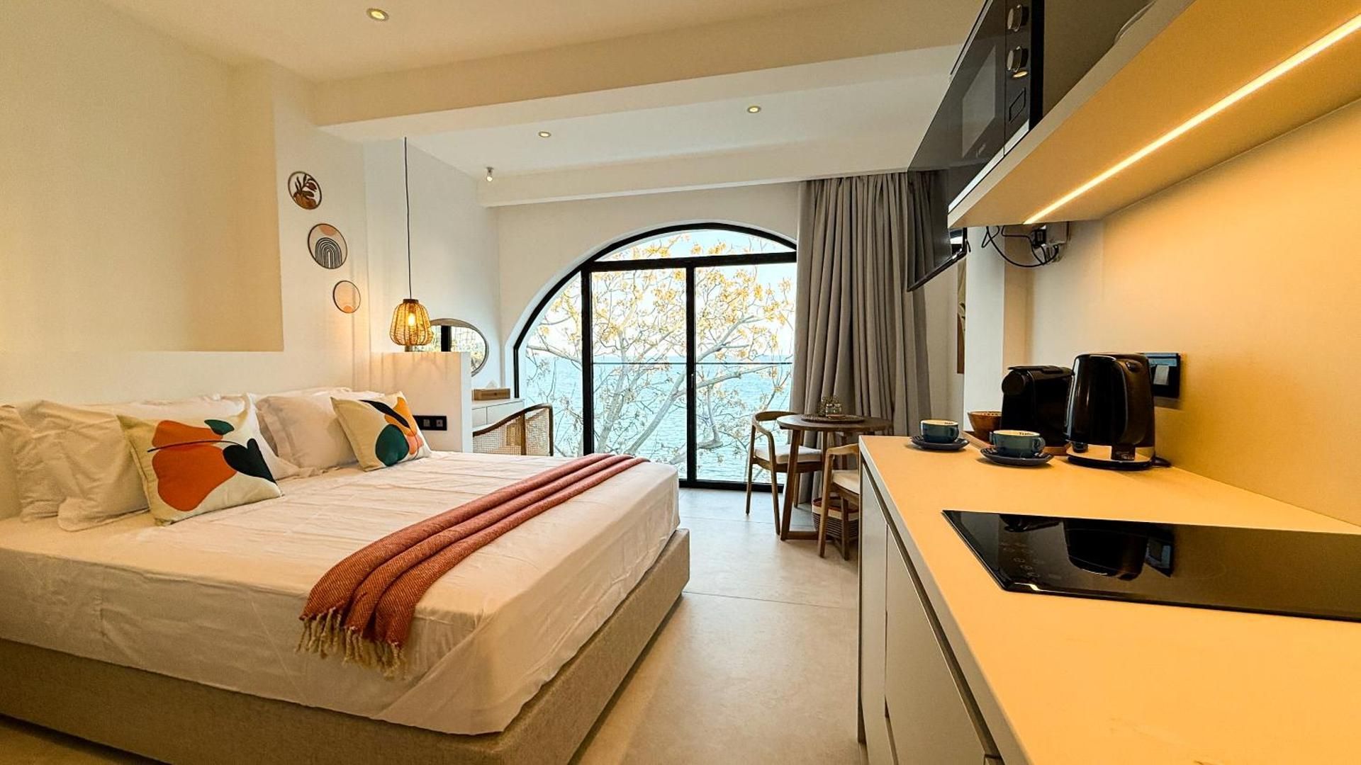 Suite with Sea View