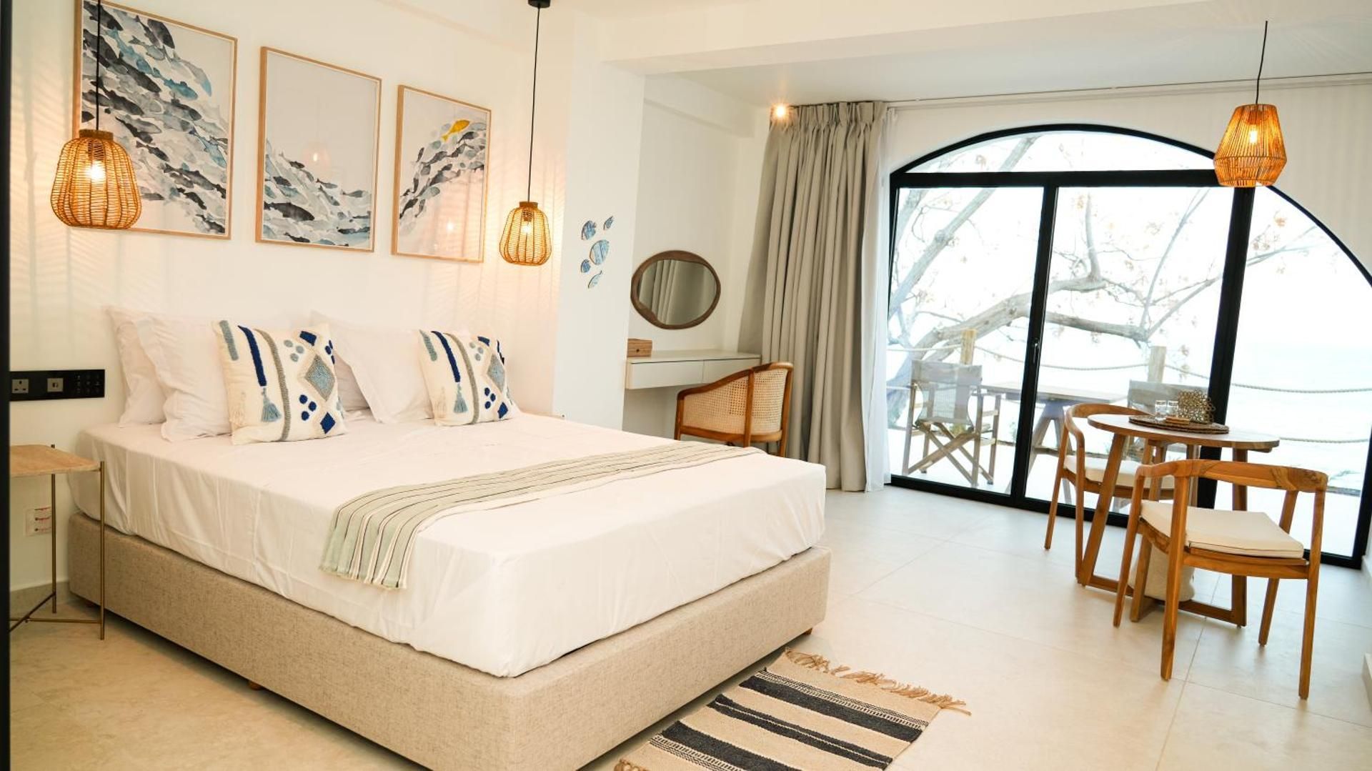 Suite with Terrace and Sea View