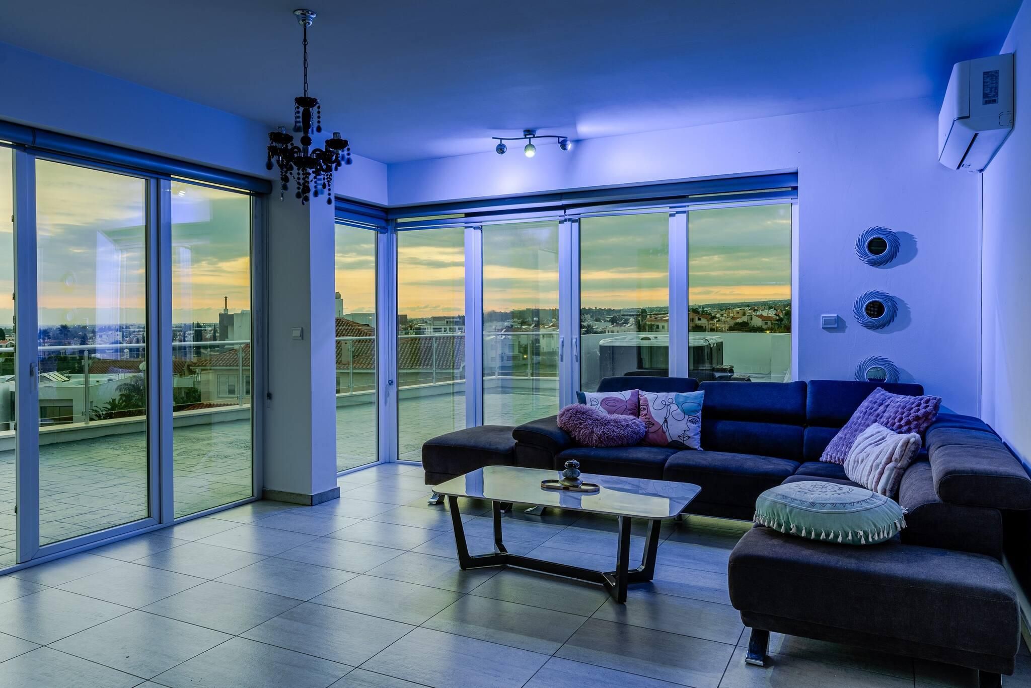 825eadc4381bb746bad03656e723453e