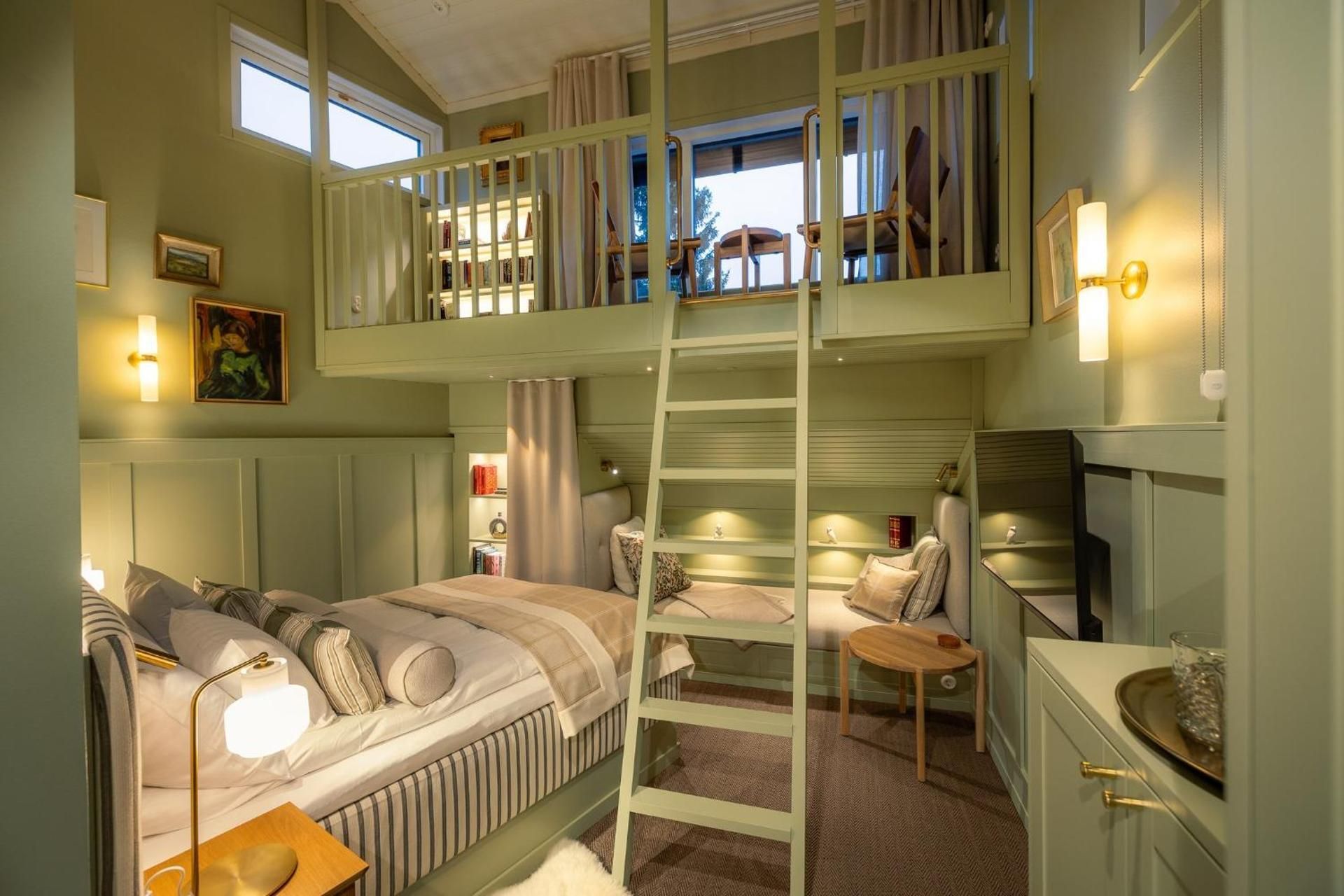 Deluxe Double or Twin Room
