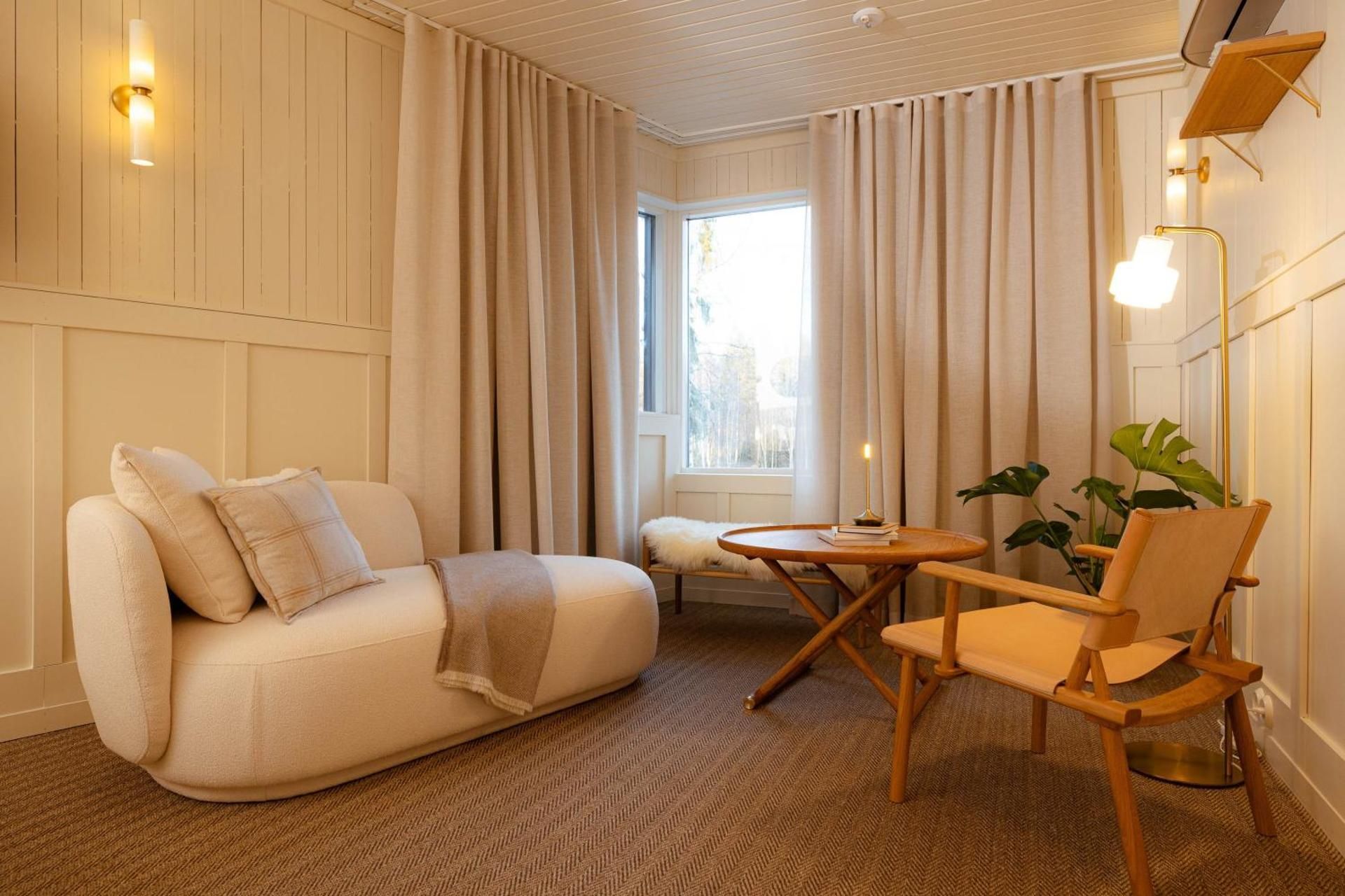 Deluxe Double or Twin Room with River View