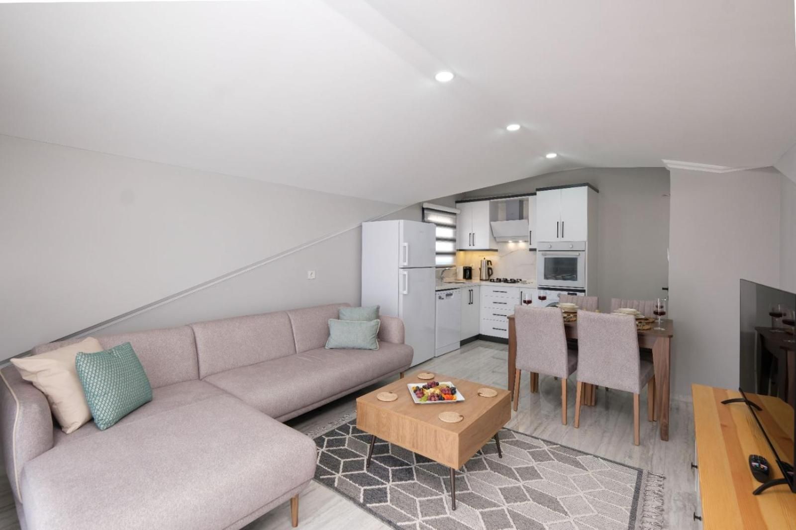 Roombnb Suıt Deluxe Family Room