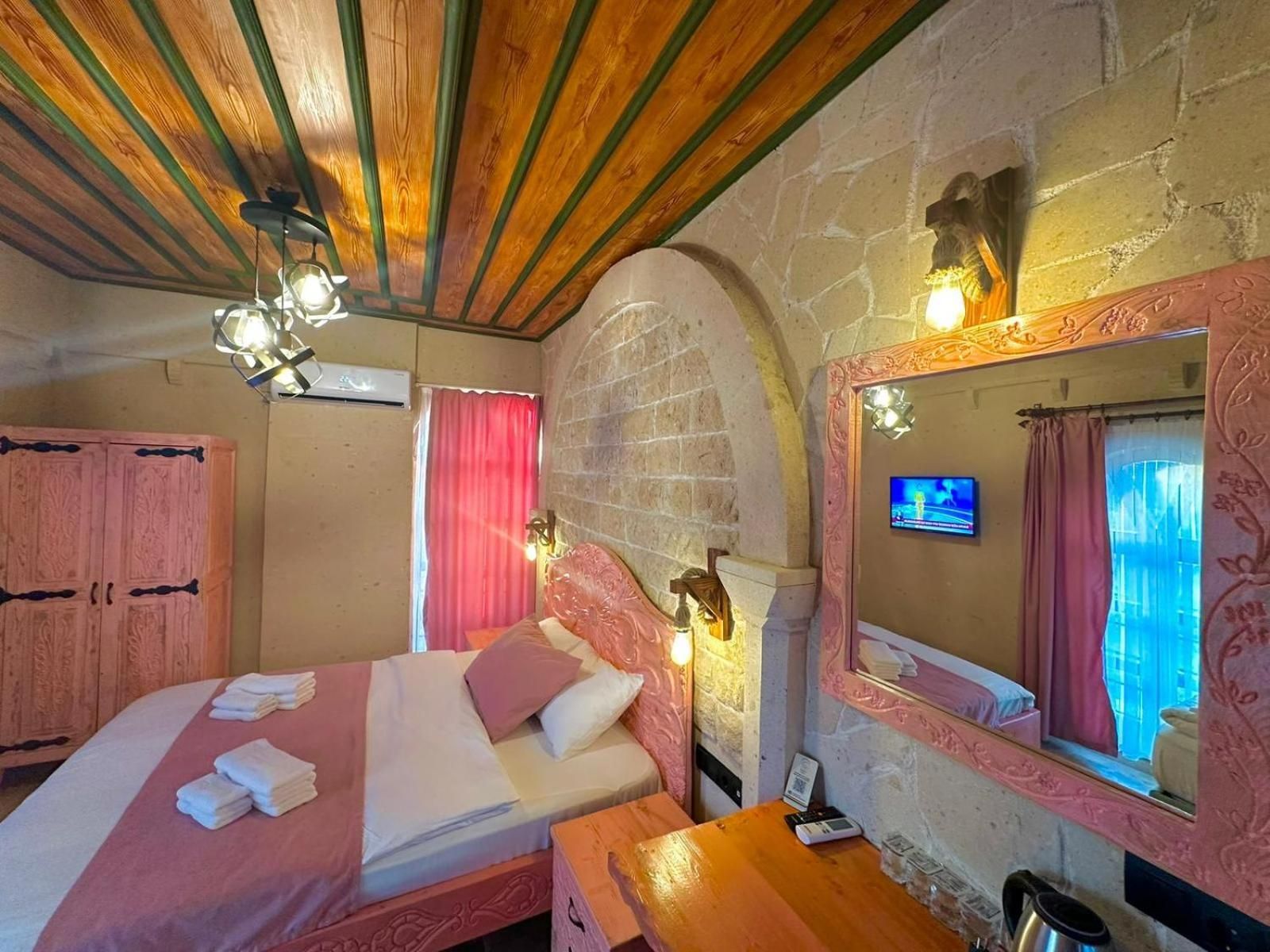 Gemosa Cappadocia Hotel Deluxe Triple Room 2