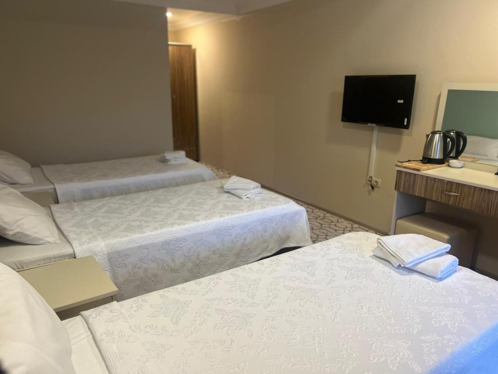 Comfort Triple Room with Shower
