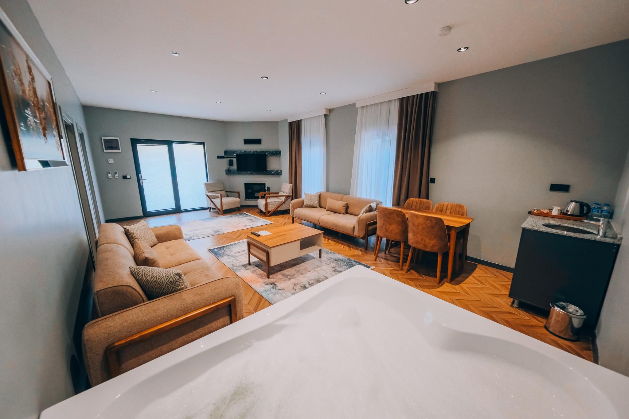 Deluxe Pool Villa