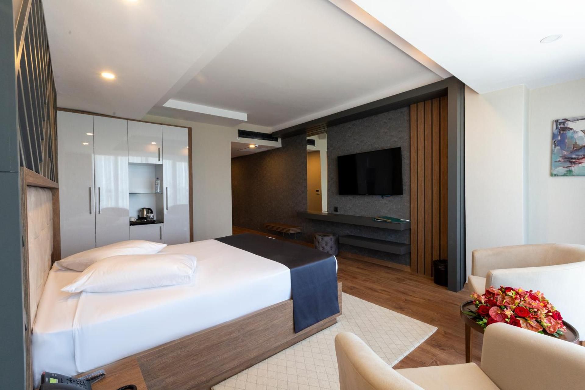 Superior Double Room with Lake View