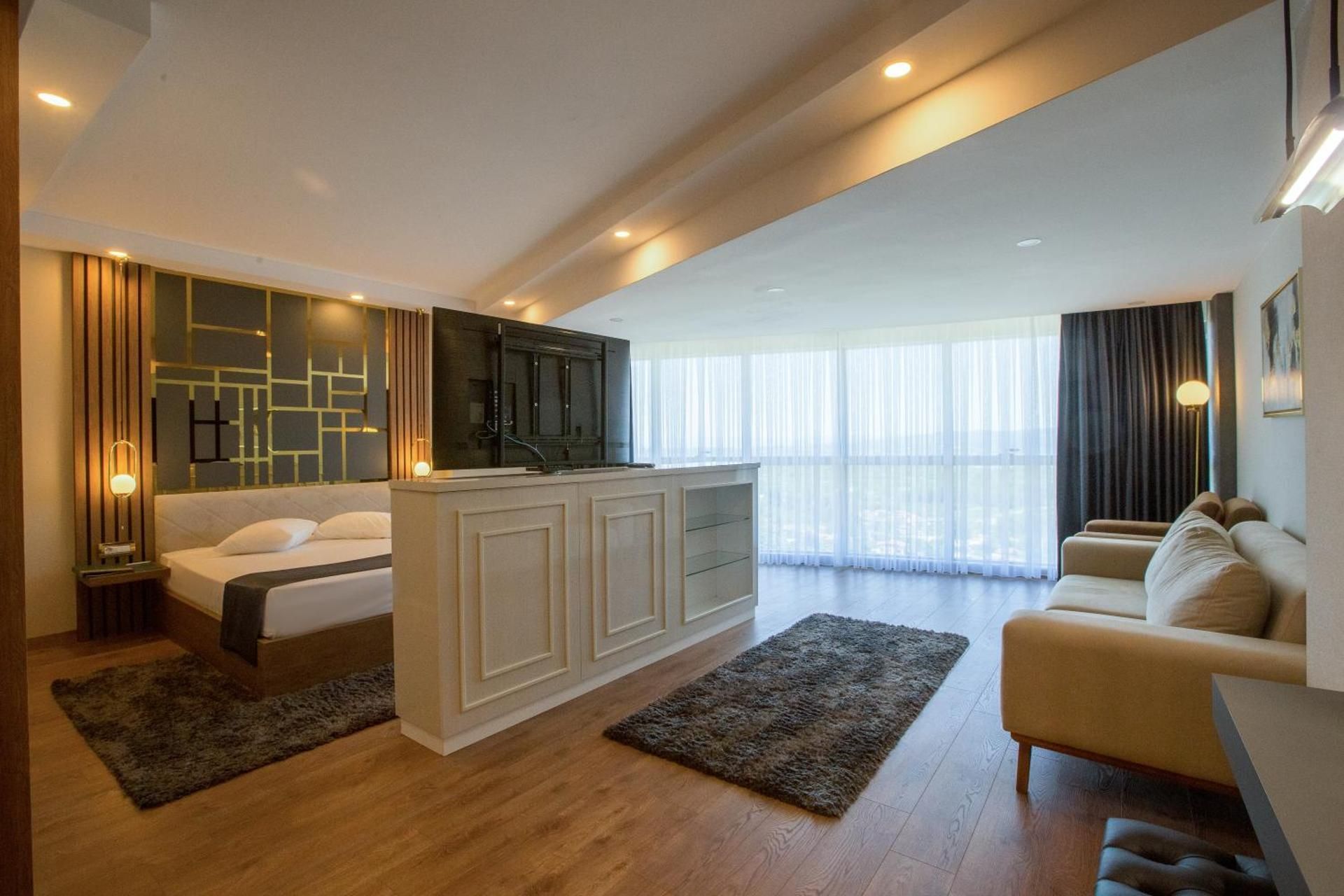 Premium Deluxe Room with Lake View