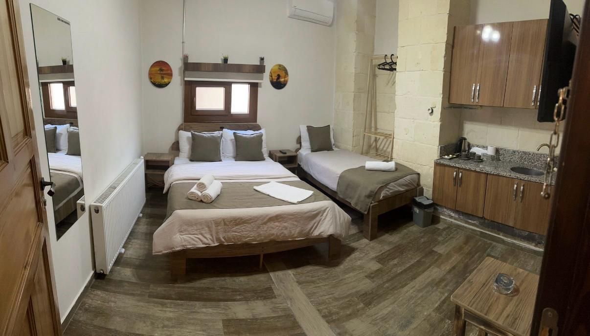 Ezel Hanım Konağı