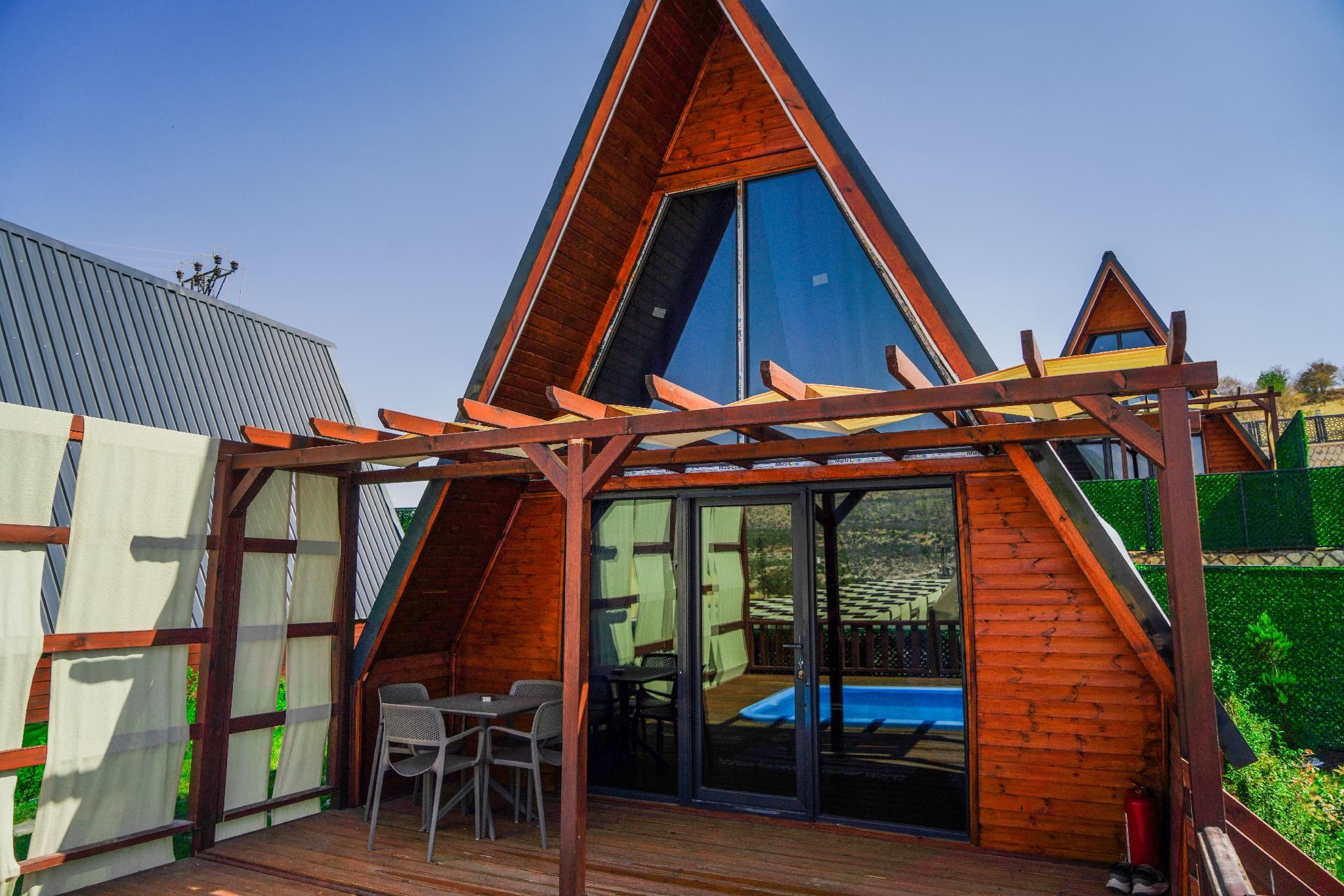 Deluxe Bungalow