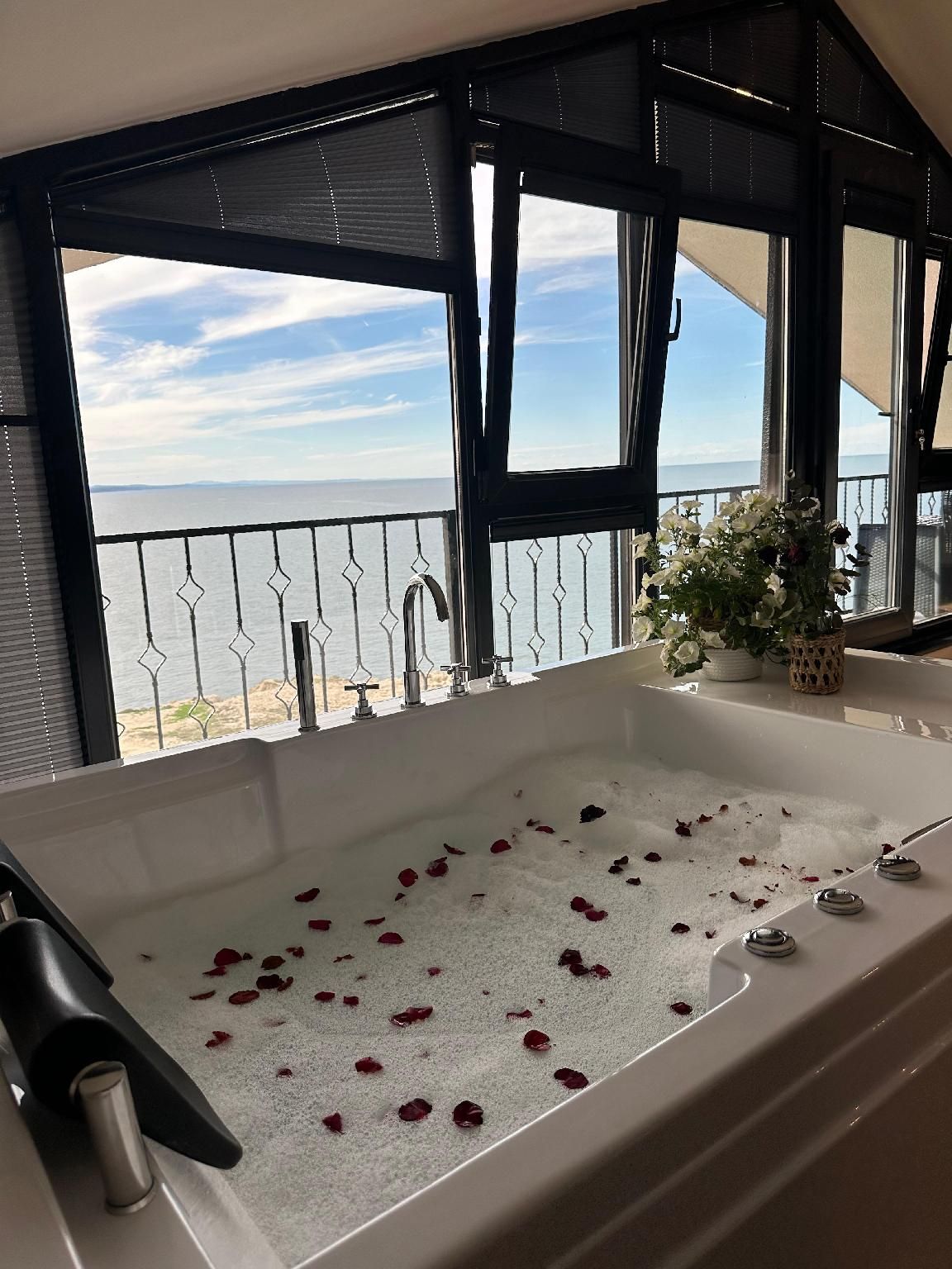 King Suite with Jacuzzi