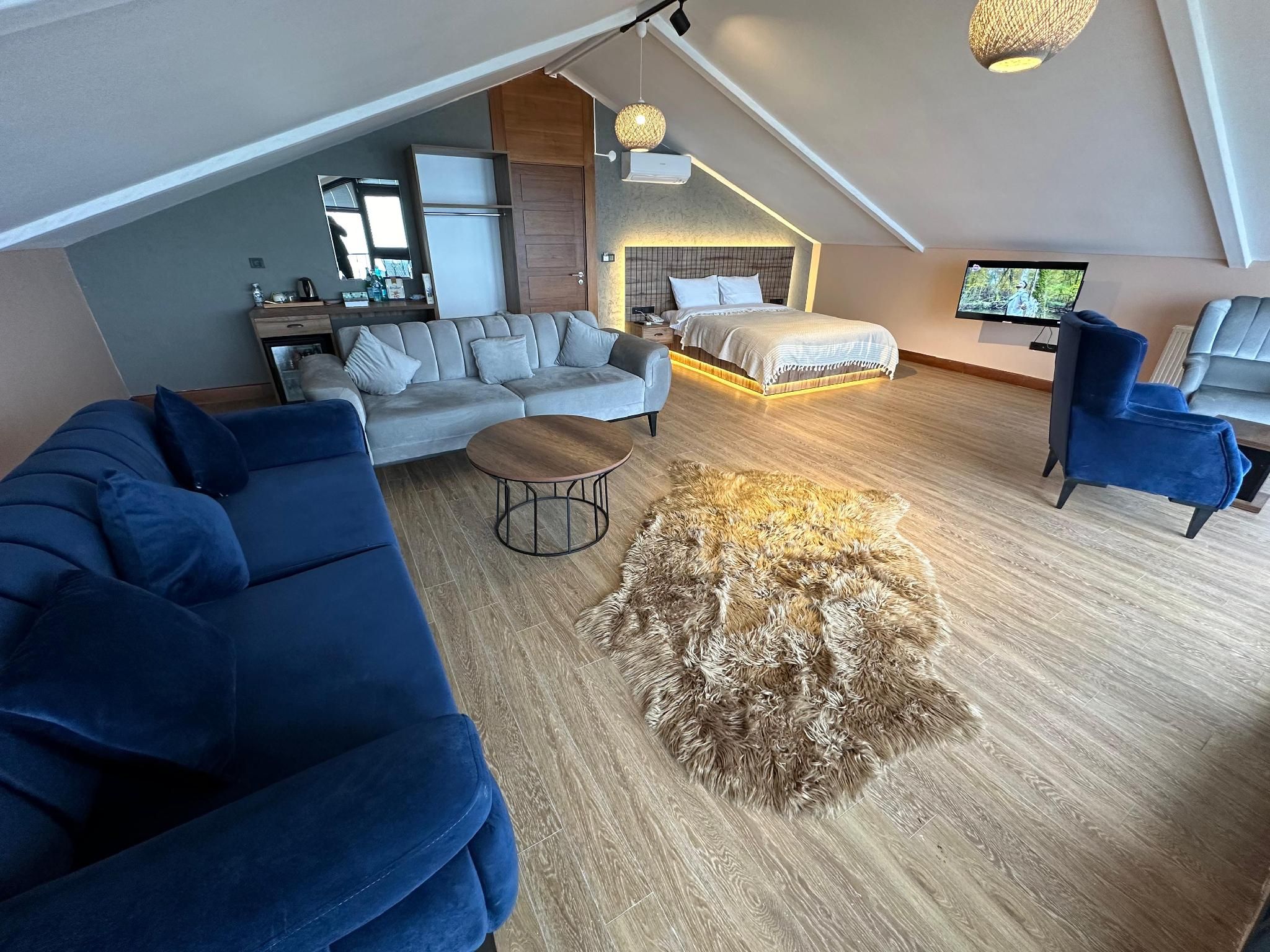 King Suite with Jacuzzi