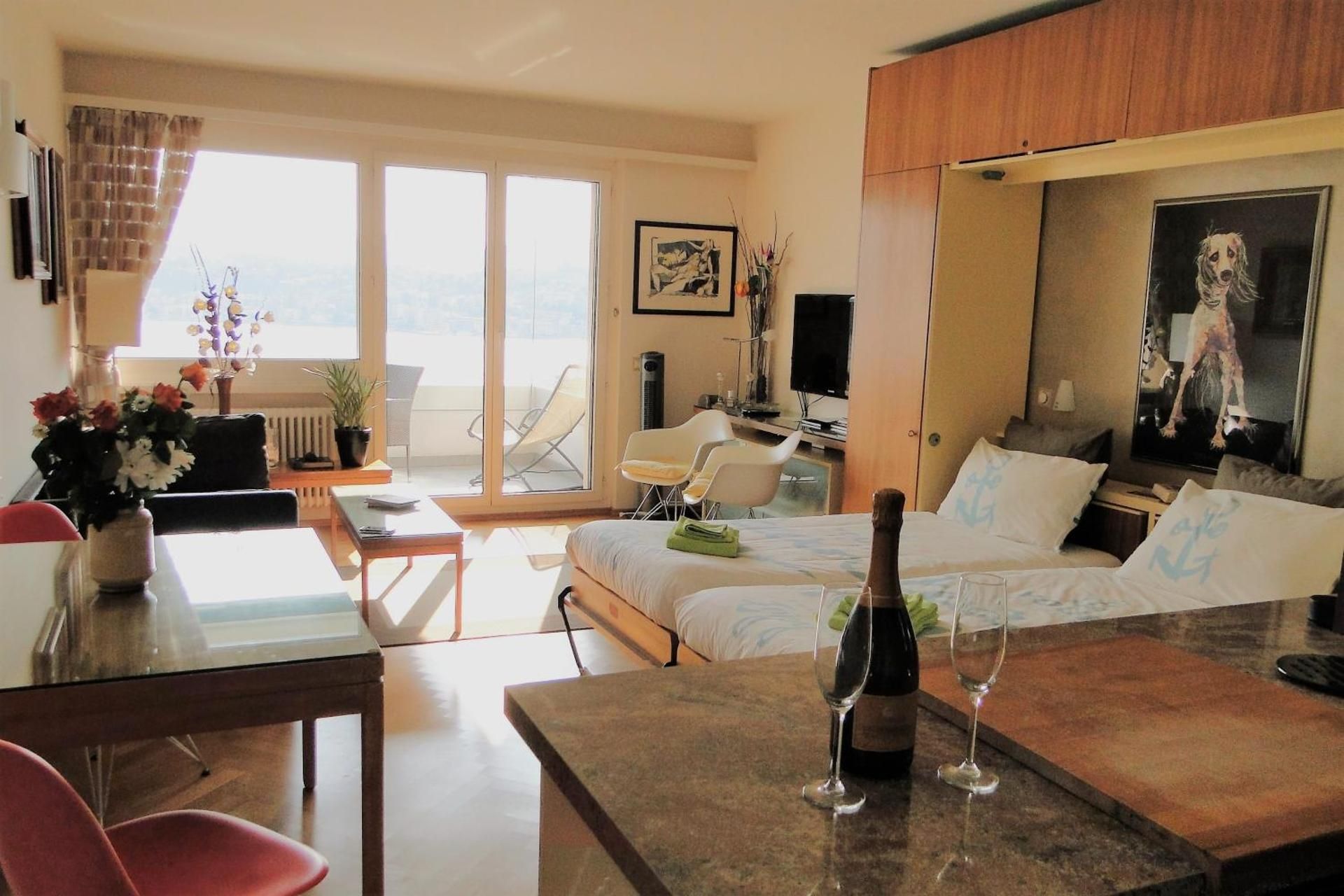 Studio Apartment