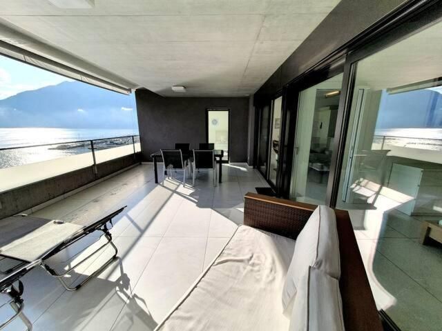 Superior Apartment with Lake view