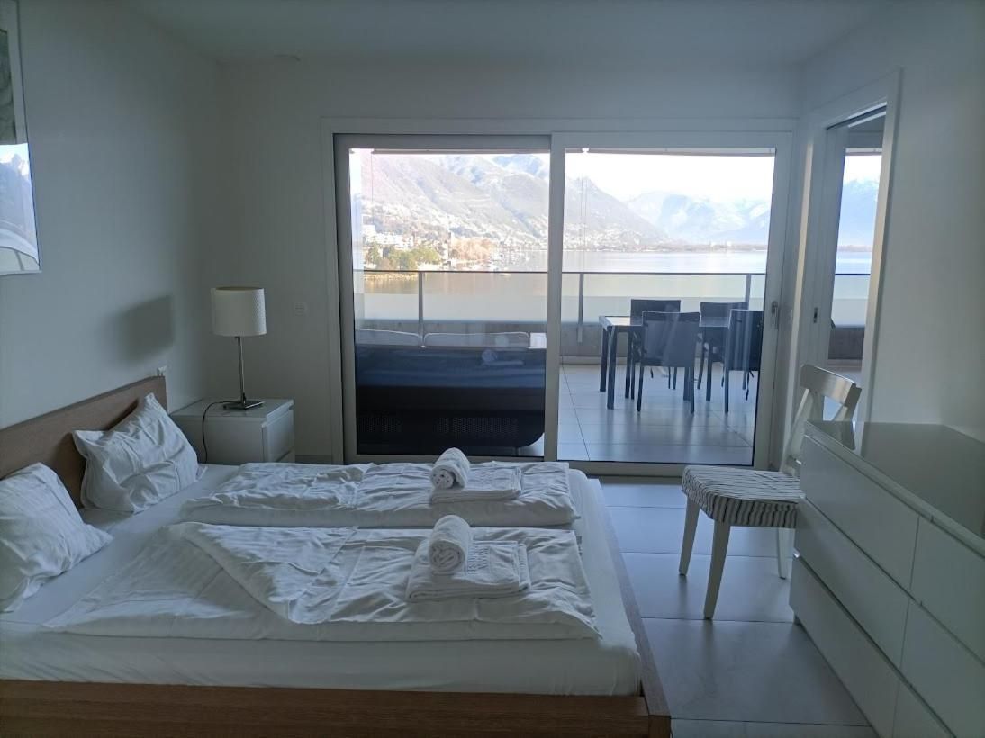 Junior Suite Deluxe with Lake View