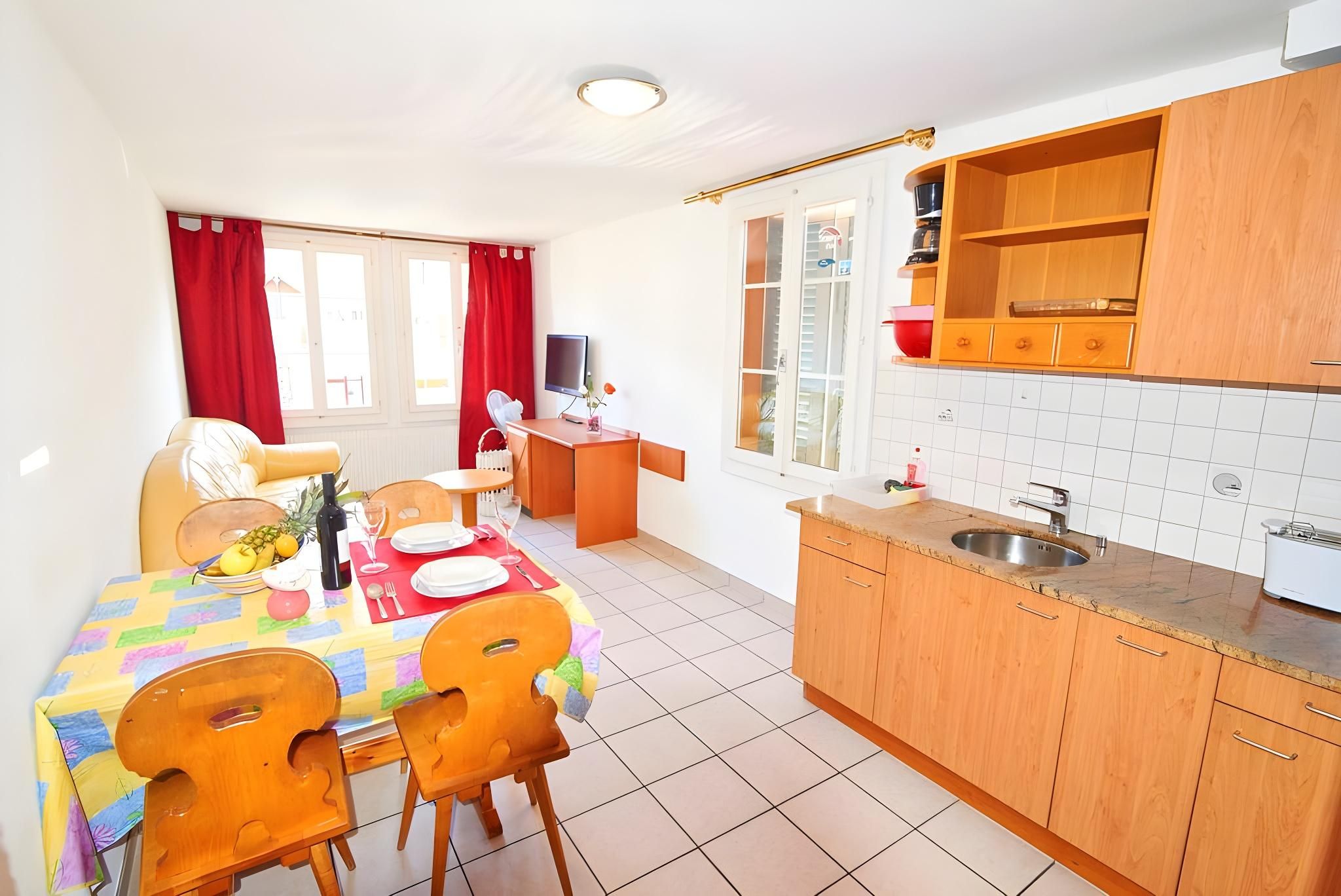 Apartment M