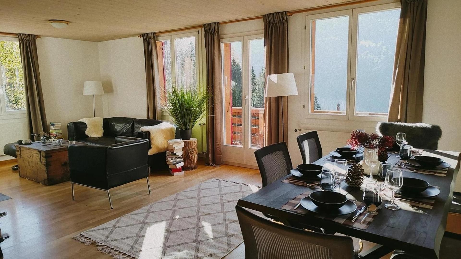 Deluxe Apartment