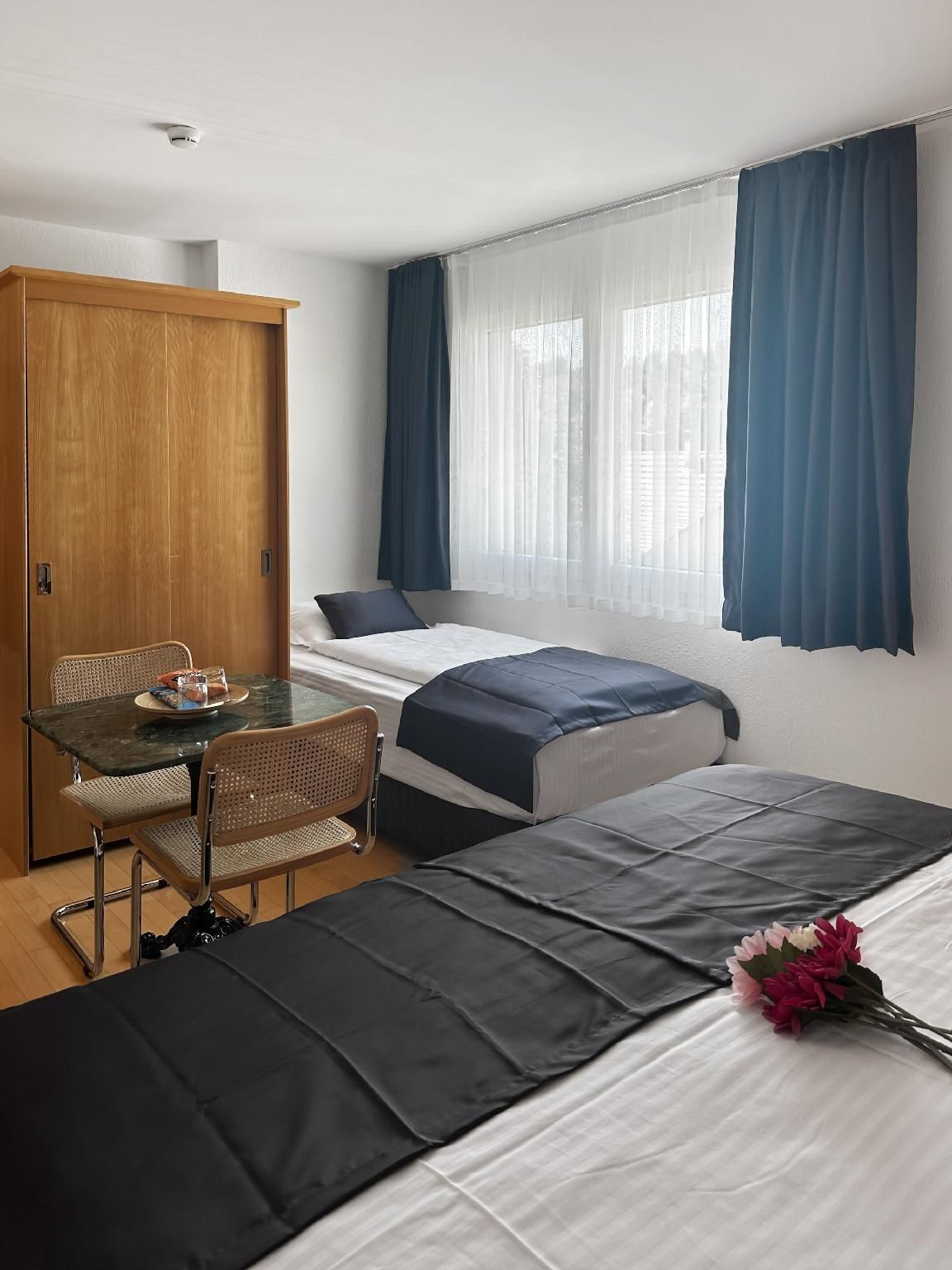 Dreibettzimmer