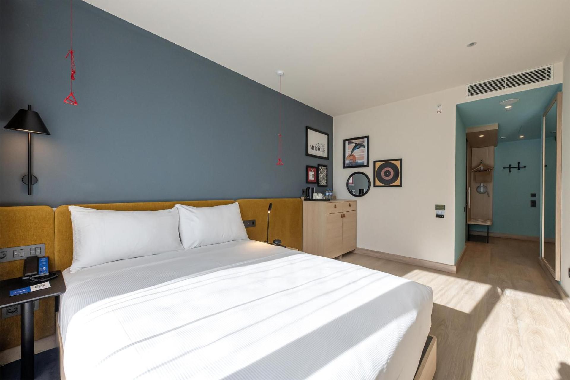 Hampton By Hilton Batumi Center Queen Accessible Room 2