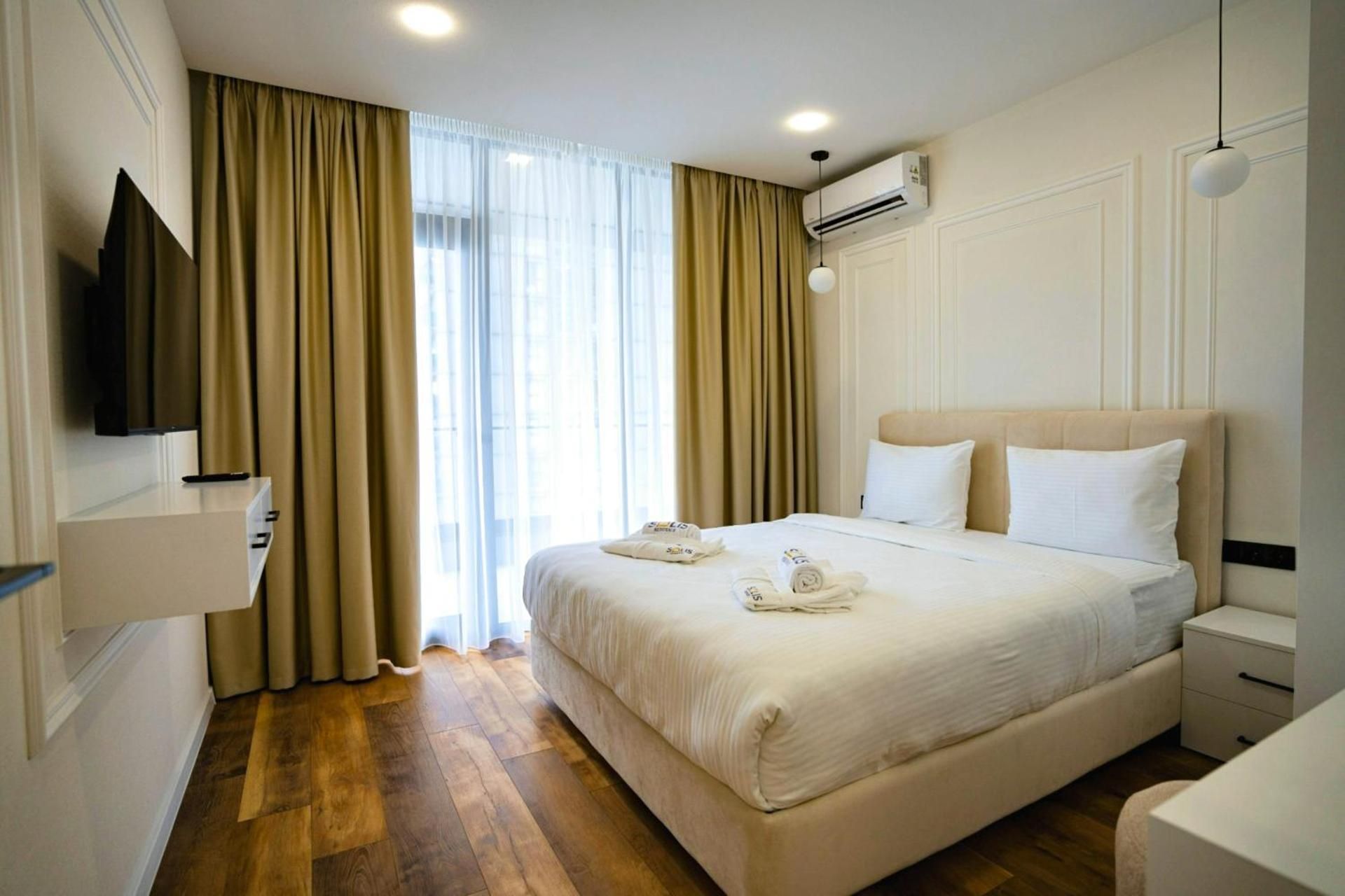 One-Bedroom Apartment with Sea View and Terrace