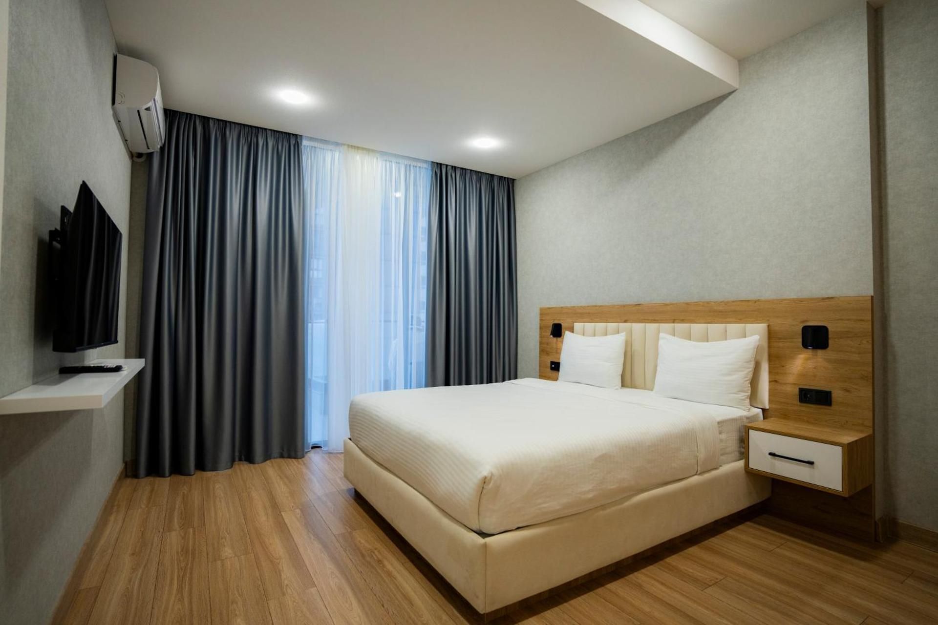 Studio Apartment with Balcony