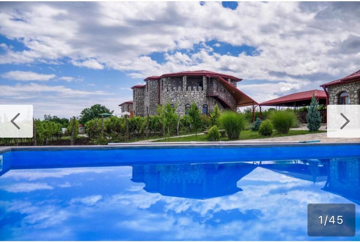Deluxe Pool View