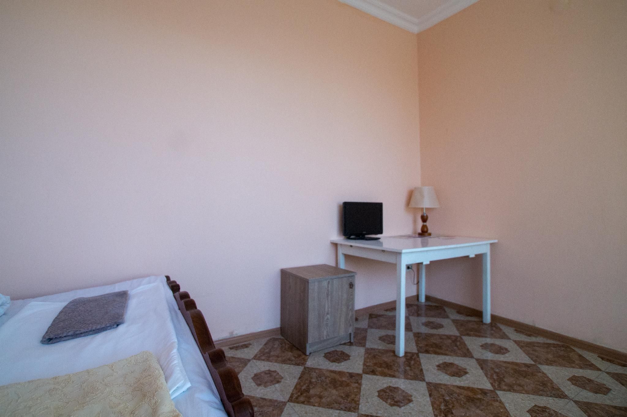 Bagrat Guest House Quadruple Room 2