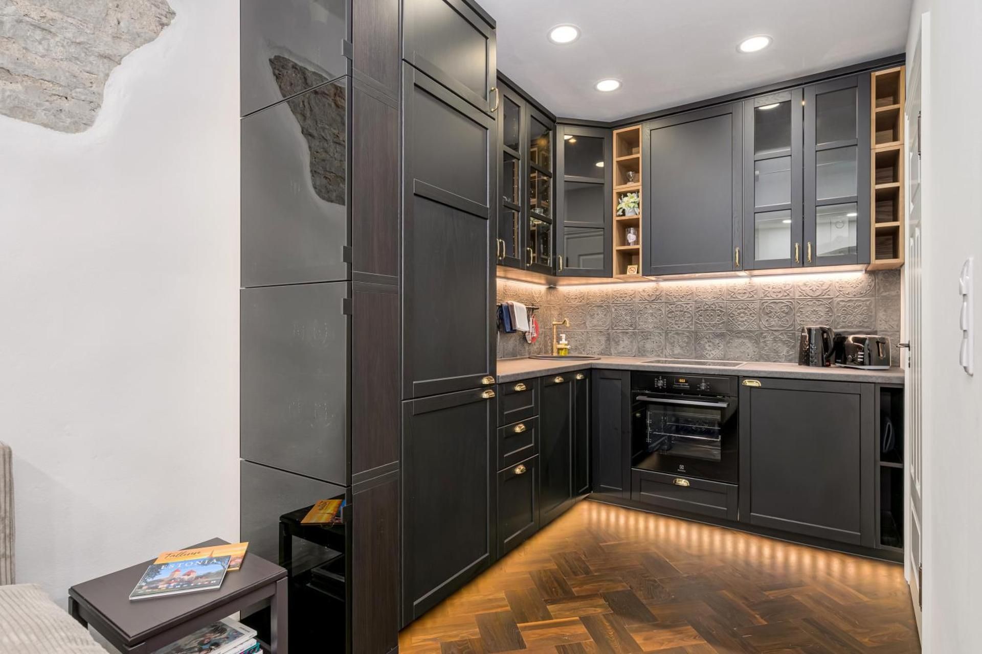 One-Bedroom Apartment with Garden View