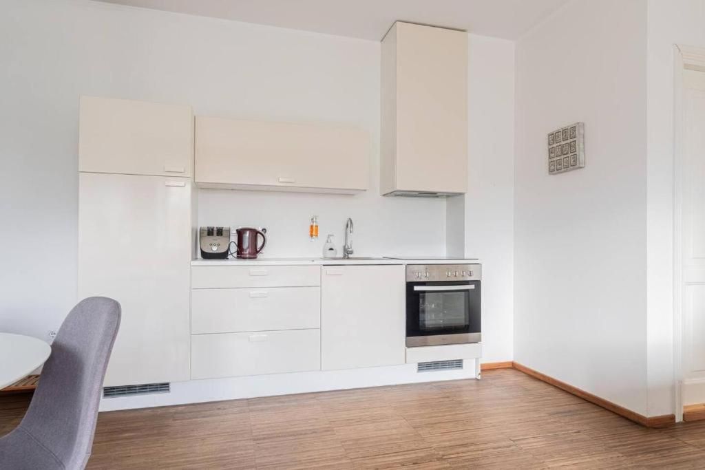 One-Bedroom Deluxe Apartment